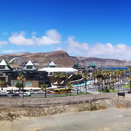 Acogedor En Primera Linea De Playa Canteras